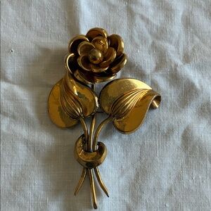 Vintage Gold Floral Brooch